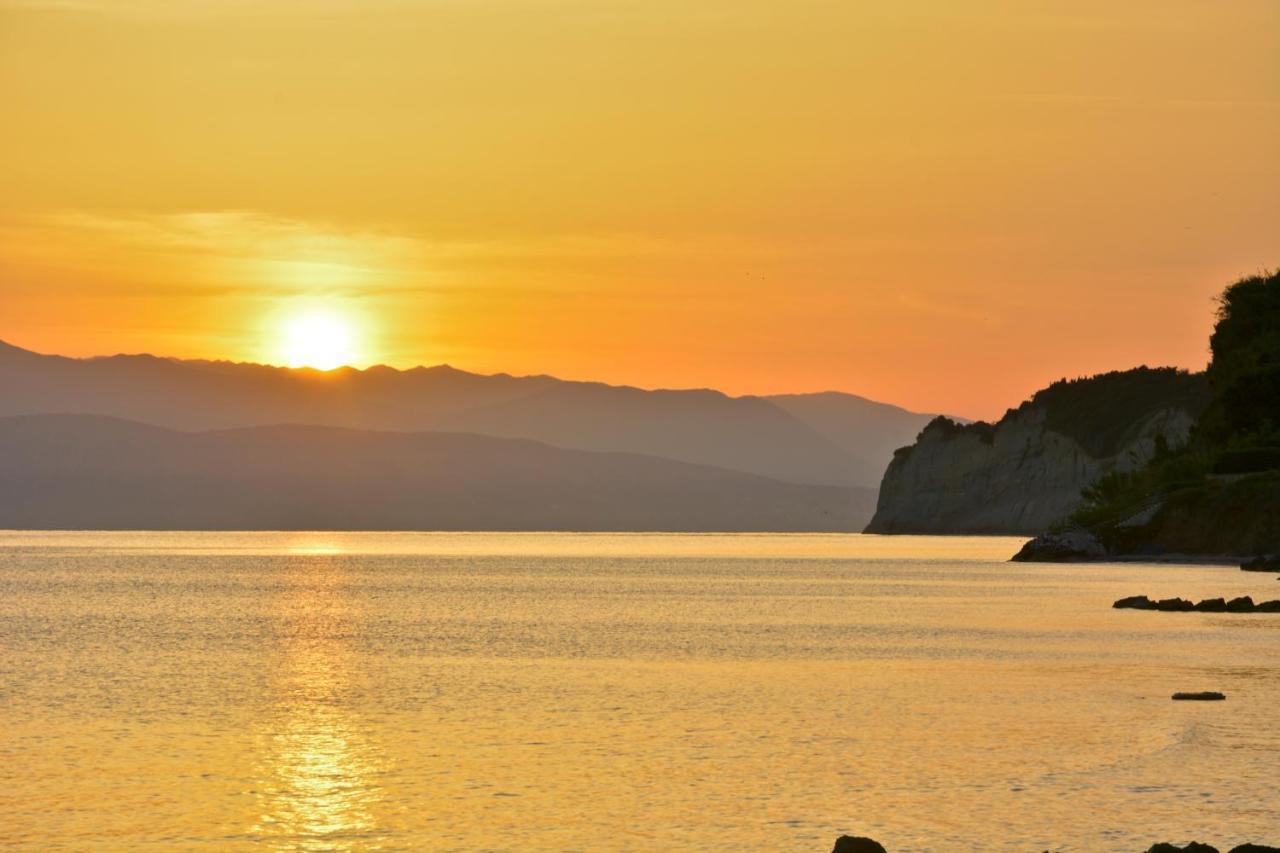 Sidari Beach Hotel Eksteriør bilde